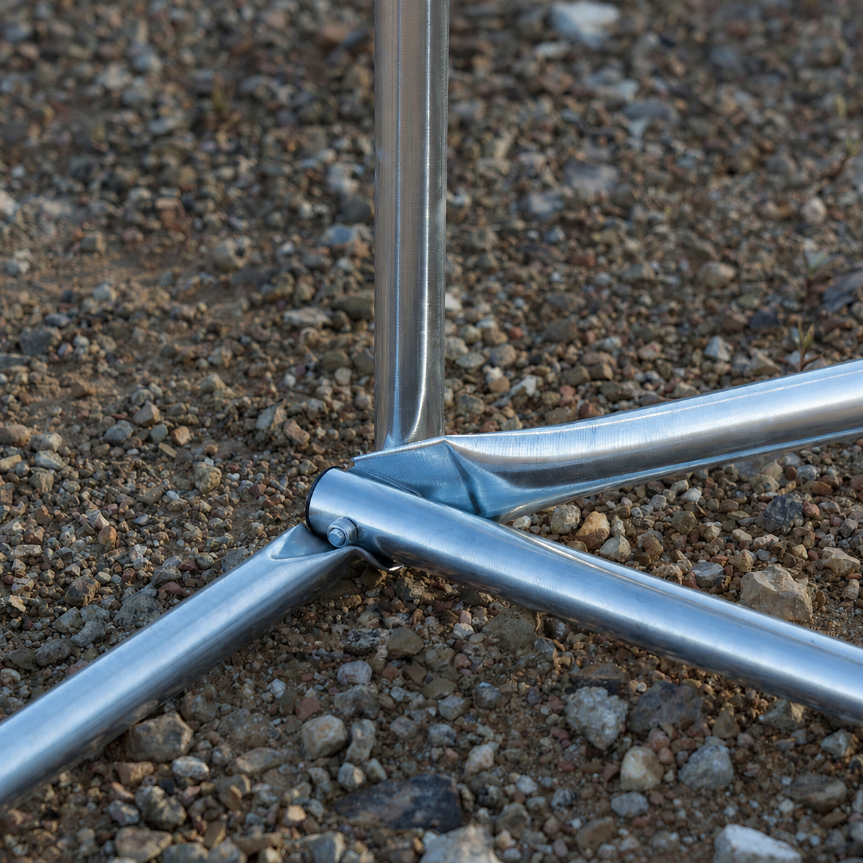Тунелна Оранжерия – здрава конструкция,армирано покритие